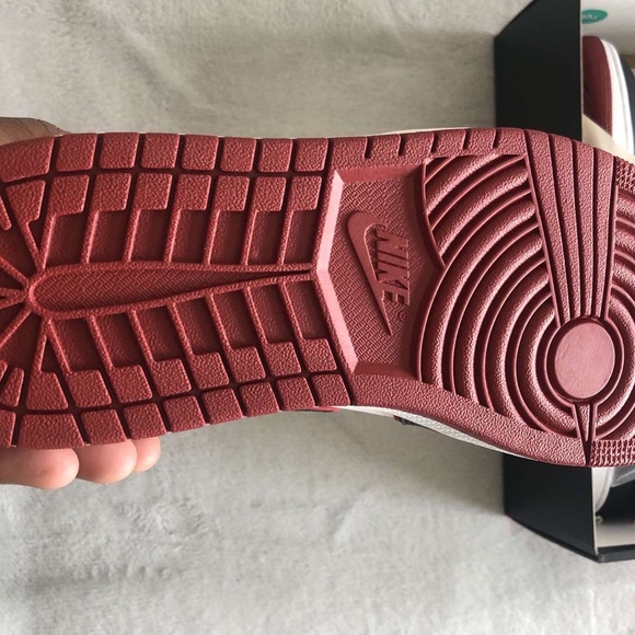 Bloodline 🩸 Jordan 1s Hightop - Picture 5 of 6